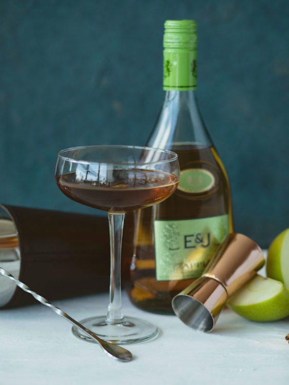 Apple Cinnamon Manhattan - Thanksgiving Cocktail Recipe